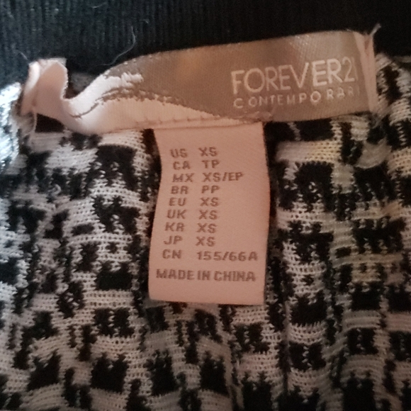 F21 Sweater Knit Skater Skirt - Picture 3 of 5